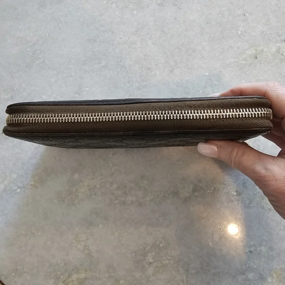 AUTHENTIC Gucci Vintage Guccissima GG Brown Zip-Round Wallet Clutch - Picture 4 of 15